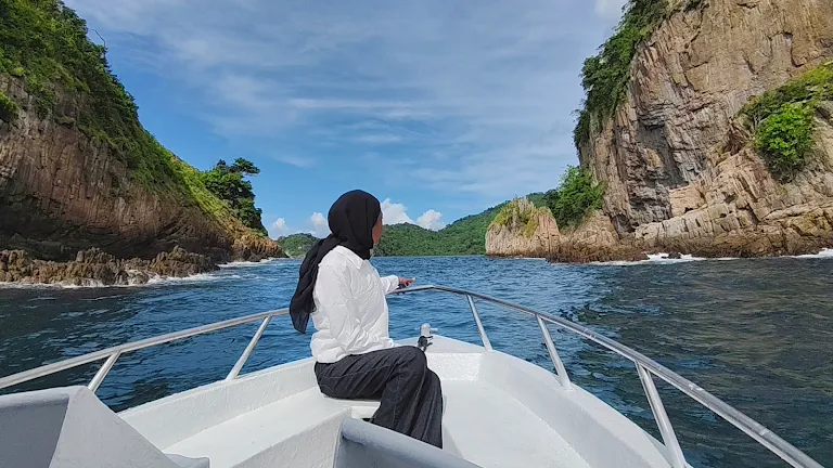 Pulau Wayang Wisata Lampung 2025 yang Lagi Hits Mirip Phuket Thailand
