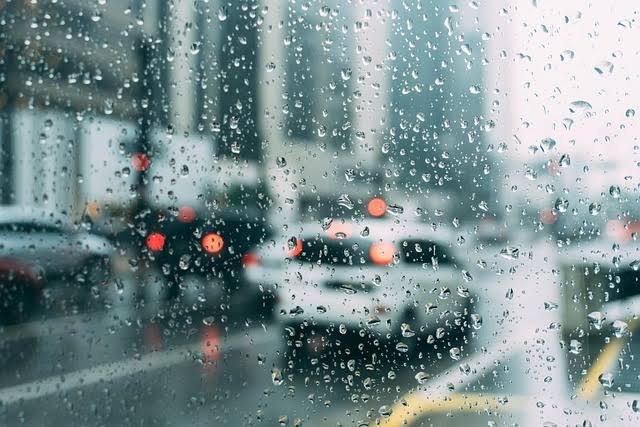 Surabaya Berpotensi Diguyur Hujan Ringan Sepanjang Hari, Warga Diminta Waspada