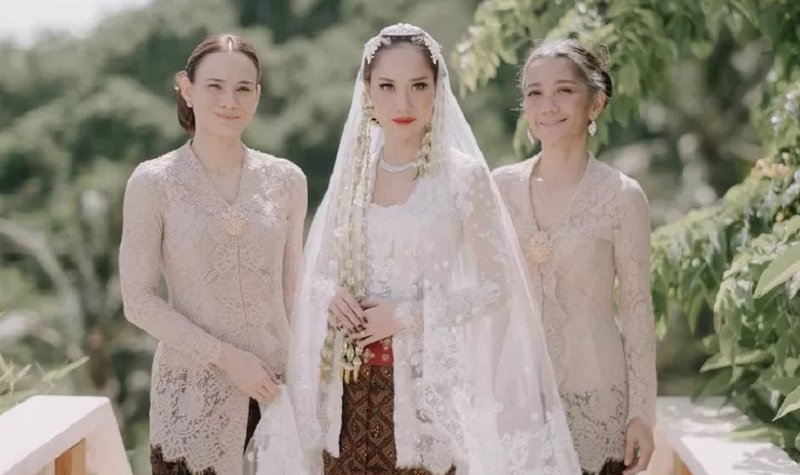 Sempat Ragu dengan Pinangan Tiko Aryawardhana, Bunga Citra Lestari Mantapkan Menikah Desember 2023 Ini
